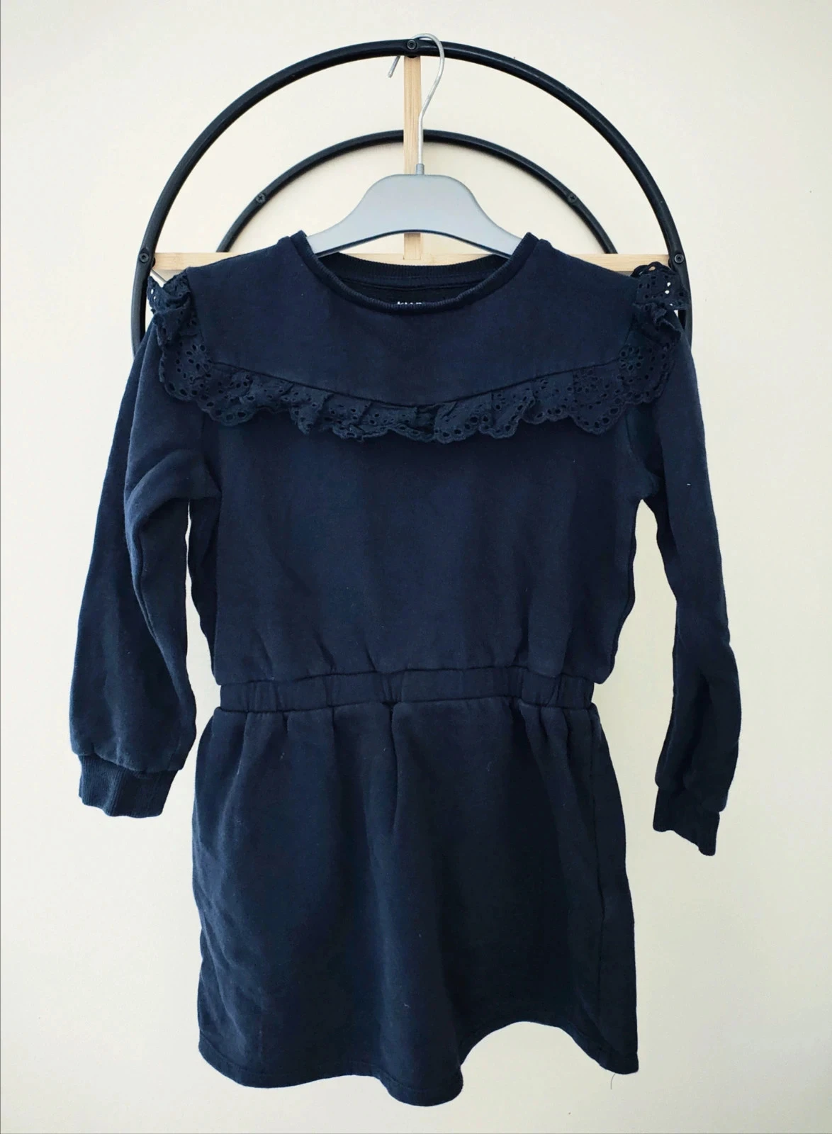 8 ans robe avec dentelle Kiabi